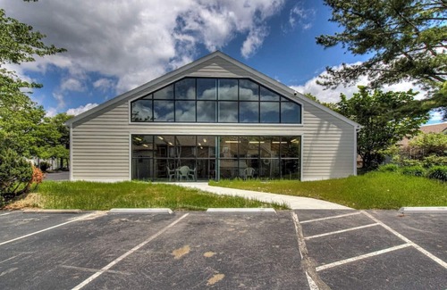 Chalet Village Condominio | Awesome Views Of GSMNP/Indoor Pool & Hot Tub
