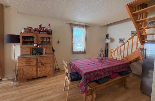 Ax-les-Thermes Apartamento | Ax 3 Domaines Plateau de Bonascre Charmant duplex face aux pistes avec terrasse