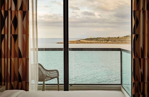 Qawra Hotel | AX ODYCY Hotel