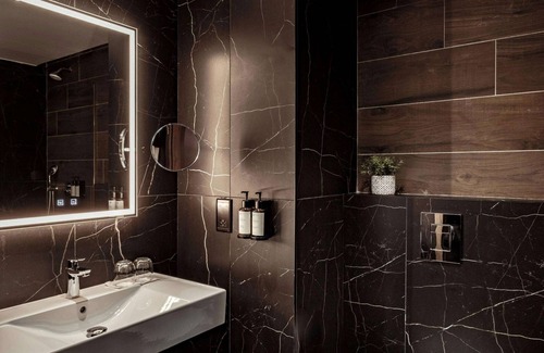 Qawra Hotel | AX ODYCY Hotel