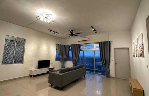 Setia Tropika Apartamento | AX Residence