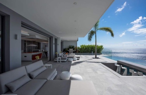 Lurin Villa | Villa de alta gama, excelente vista al mar desde la terraza de la piscina, Billar, Wifi gratuito