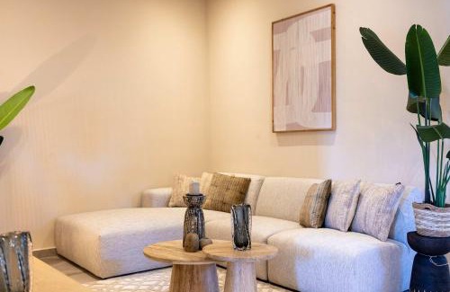 Marie Pampoen Apartamento | Ayana Resort at Mambo Beach Area