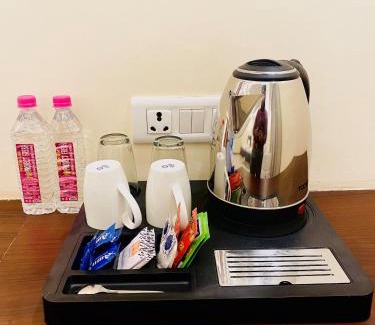 Lucknow Hotel | Ayansh Klyde Inn, Lucknow
