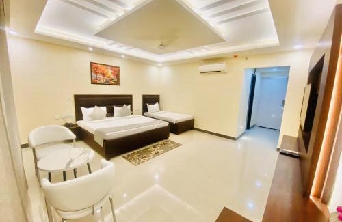 Lucknow Hotel | Ayansh Klyde Inn, Lucknow