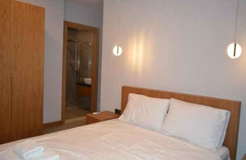 Cesme Villa | Ayayorgide odalar banyolu sıfır
