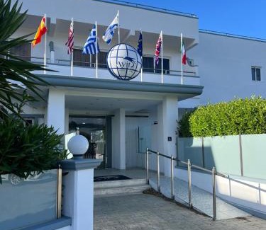 Theologos Hotel | Ayit Hotel