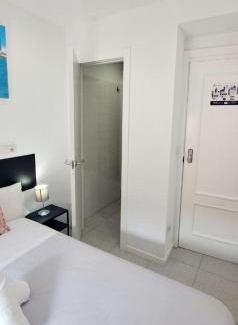 Numancia Hotel | AYZ Sierra de Meira - Auto check-in property