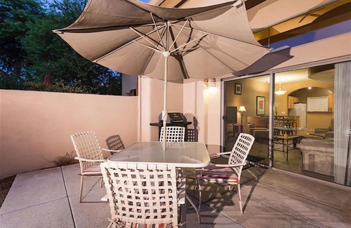 Central Scottsdale Apartamento | AZ Nirvana 3 BR by Casago