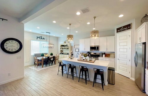 Buckeye Casa | AZ Sunshine Home(25 min to Airport)Resort Backyard~BBQ/POOL~ Spring Training🏟