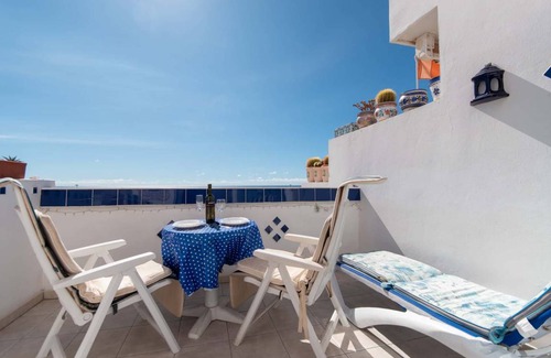 Arona Apartamento | Azahara Playa 14 - One Bed penthouse with panoramic sea views