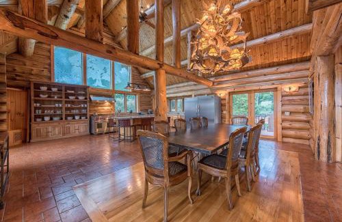Lake Norman of Catawba Casa | Azalea Retreat- The Lodge by AvantStay Best View