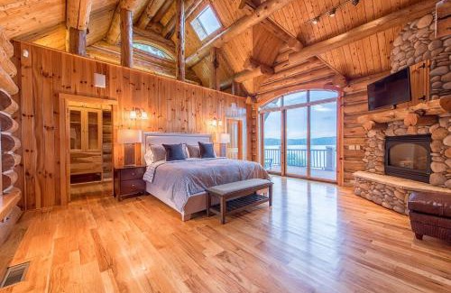 Lake Norman of Catawba Casa | Azalea Retreat- The Lodge by AvantStay Best View