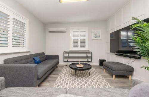Adelaide Central Business District Casa | Azami - Charming Gilbert Cottage