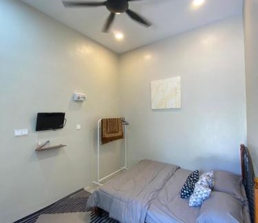 Kampung Dato' Ibrahim Fikri Casa | AzHAUZ Guestroom & Campsite