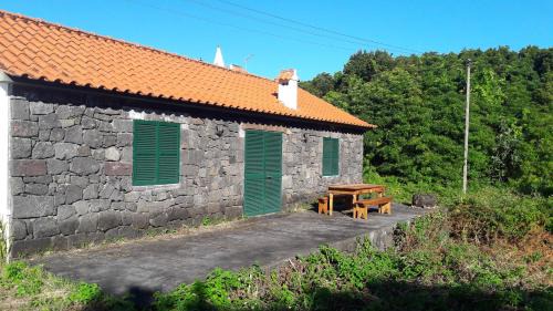 Sao Roque do Pico Casa | Azores Hibiscus House - Mountain and Sea