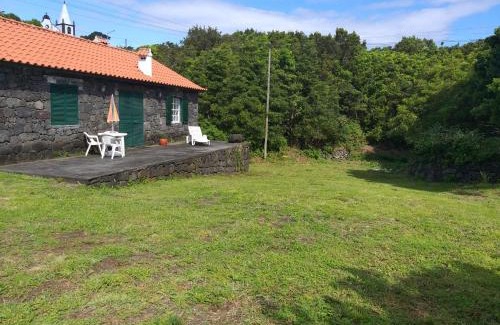 Sao Roque do Pico Casa | Azores Hibiscus House - Mountain and Sea