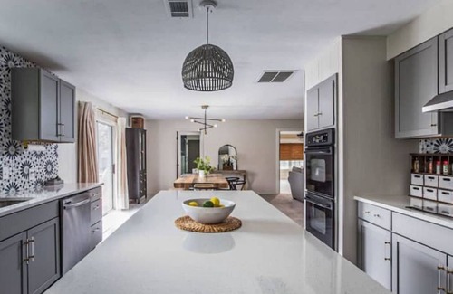 Azle Casa | Azul Retreat near the lake