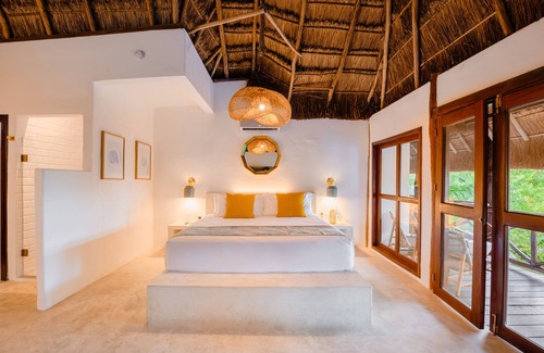 Chetumal Hotel | Azulea Bacalar Hotel & Spa - Lagoon Front