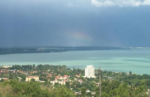 Balatonalmadi Apartamento | Azur Villa 1 - Panoramic Escape