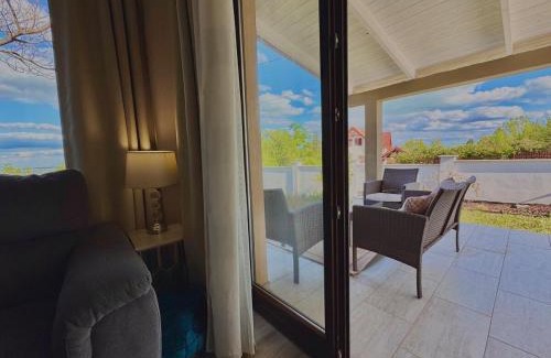 Balatonalmadi Apartamento | Azur Villa 3 - Panoramic Escape