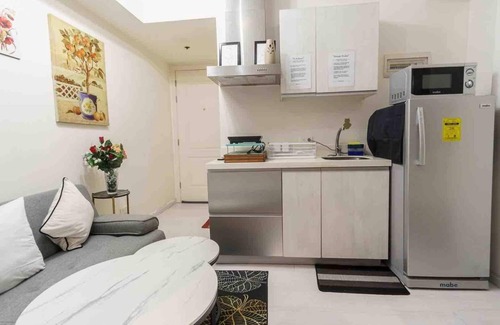 Taguig Apartamento | Azure 1BR Citylights With Netlfix Near Airport