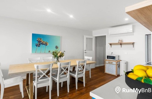 Hayborough Casa | Azure - Absolute Beachfront