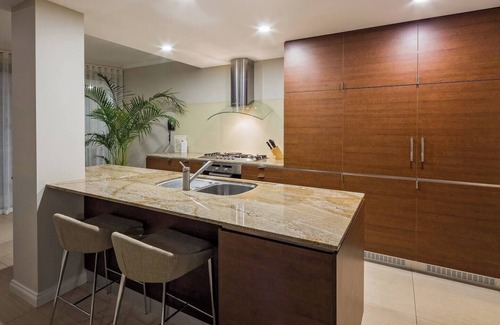 Marybrook Casa | Azure Beachside Resort Escape for Groups