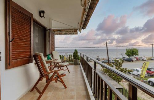 Psakoudia Casa | Azure Breeze - Coastal Chic Getaway by the Sea