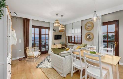 Psakoudia Casa | Azure Breeze - Coastal Chic Getaway by the Sea
