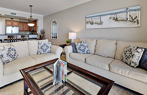 Fort Walton Beach Condominio | Azure by Southern Vacation Rentals