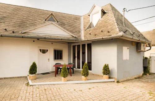 Keszthely Apartamento | AZURE house