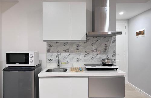 Don Bosco Apartamento | Azure Lovely and Refreshing 1 Bedroom Suite