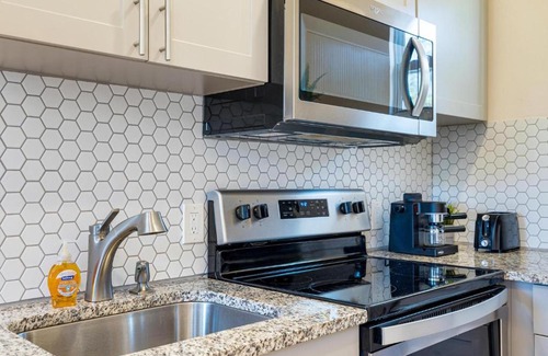 Poinciana Park Apartamento | Azure - Mins to Las Olas & Beach