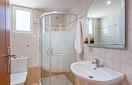 Sfakaki Apartamento | Azure Seaside Apts