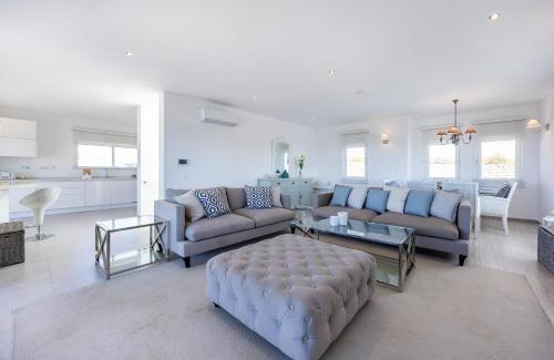 Vila do Bispo Villa | Azure Serenity Villa at Quinta da Fortaleza