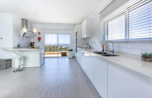 Vila do Bispo Villa | Azure Serenity Villa at Quinta da Fortaleza