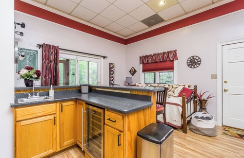 Dahlonega Casa | New Listing! Azure Springs - 3 Bed Cabin, Hot Tub