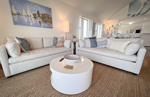 Shell Island Condominio | Azure Waves- Oceanfront 4br condo w/ 2 pools, tennis court, and ocean views