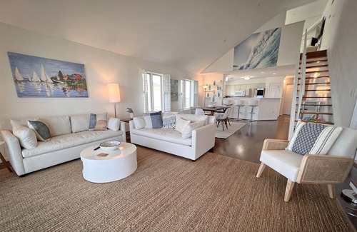 Shell Island Condominio | Azure Waves- Oceanfront 4br condo w/ 2 pools, tennis court, and ocean views