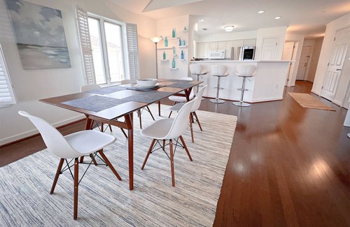 Shell Island Condominio | Azure Waves- Oceanfront 4br condo w/ 2 pools, tennis court, and ocean views