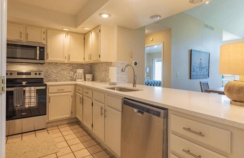 Table Rock Villa | B 32-3 3rd Night Free in Sept/Oct Private 3 Bedroom Villa with garage, no stairs
