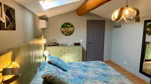 Le Thor Cama Y Desayuno | B&B 2 Chambres d'hôtes Gai Félibre avec Piscine et Jacuzzi