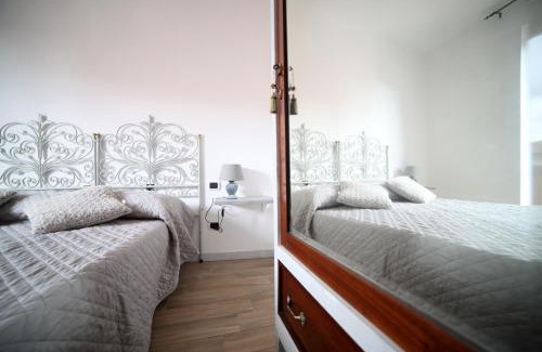 Sarzana Cama Y Desayuno | B&B Agorà Sarzana