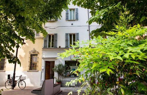 Oltretorrente Apartamento | B&B AL DUCALE and APARTMENTS