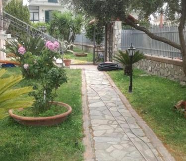 Sant'Anastasia Cama Y Desayuno | B&B Alba