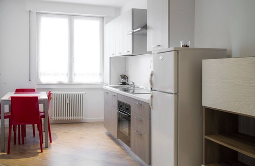 Trento Apartamento | B & B Apartamento 4 lugares a través de Gocciadoro 26 con aire acondicionado