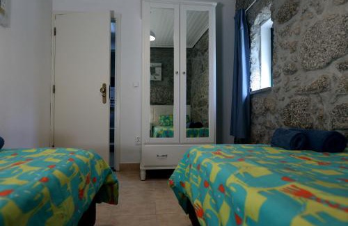 Tabua Apartamento | B&B Apartment, private with full kitchen Near Tabua