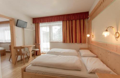 San Cassiano Cama Y Desayuno | B&B Apartments La Palsa
