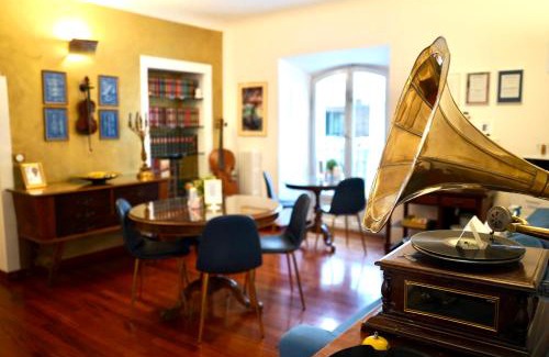 Ancona Cama Y Desayuno | B&B Arts And Music